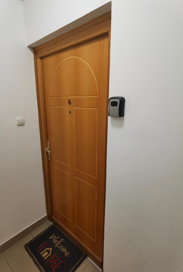 Oasis Apartman Сегед Екстер'єр фото